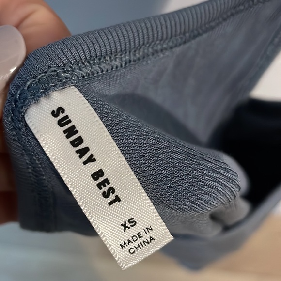 Sunday best Tank - Picture 2 of 2